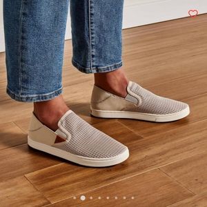 Olukai Pehuea women's breathable slip on shoes size 10 tan beige
